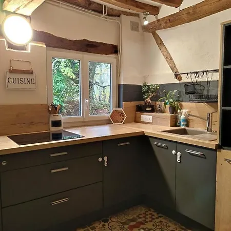 La Chaumiere De Jacquotte Linge De Lits En Option 度假居 *